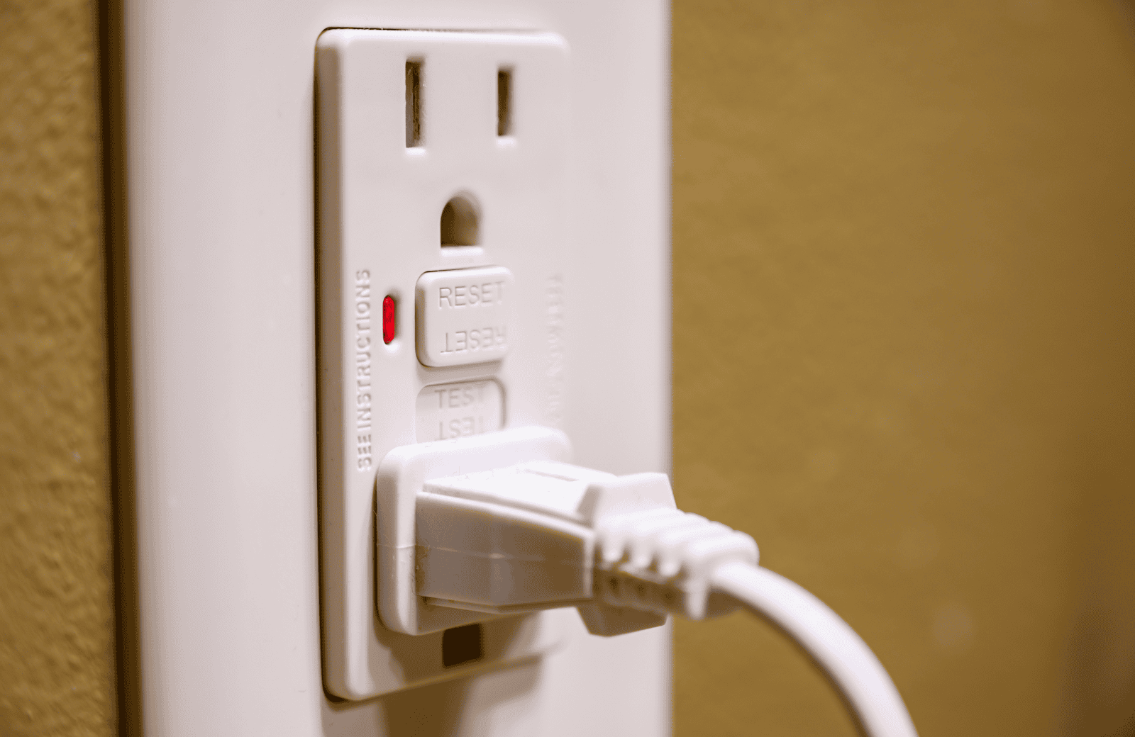 GFCI Outlet Not Working: How to Troubleshoot It Safely